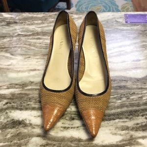 Vintage Prada, size 7.5 woman’s pumps
